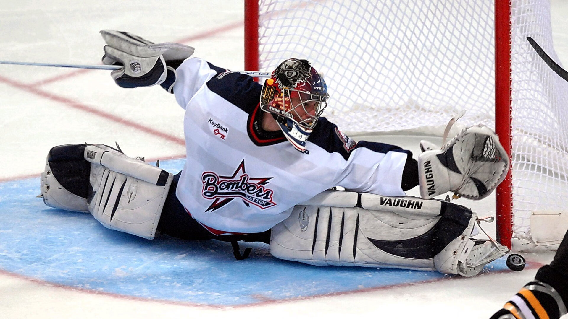 球员在比赛中展现出了出色的拼搏精神，球员在比赛中展现出了出色的拼搏精神英语